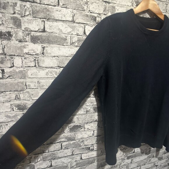 EUC Generic Men's Crew Neck Pullover Size M/L - Picture 3 of 9